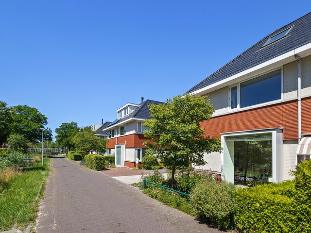 Beekjufferhof 9, Den Haag