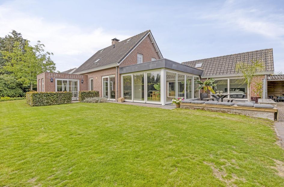 Dorpsstraat 94