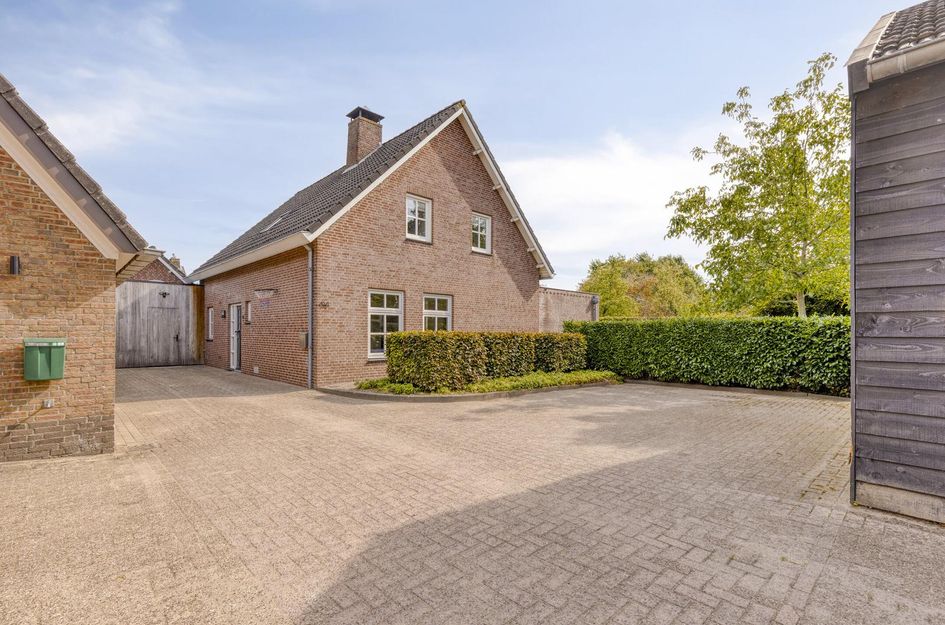 Dorpsstraat 94