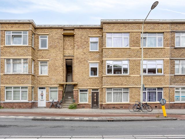 Schaarsbergenstraat 135, Den Haag