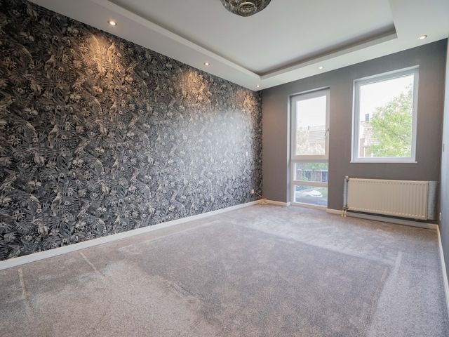 Koos Speenhofflaan 47, Beverwijk