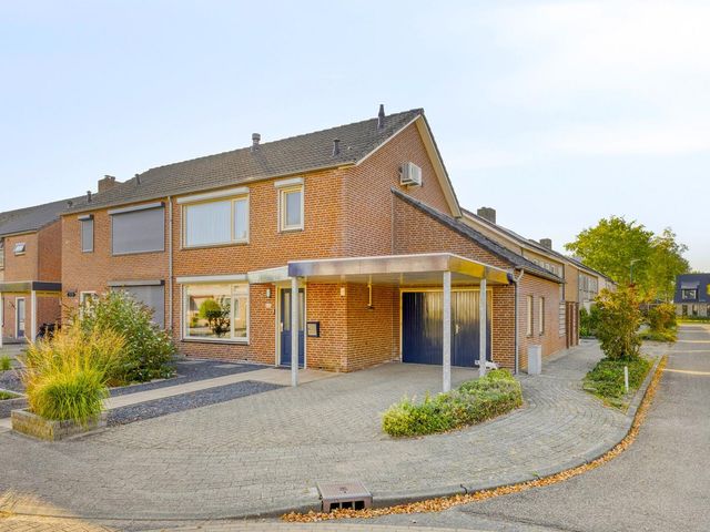 Groenhoeven 33, Wanroij