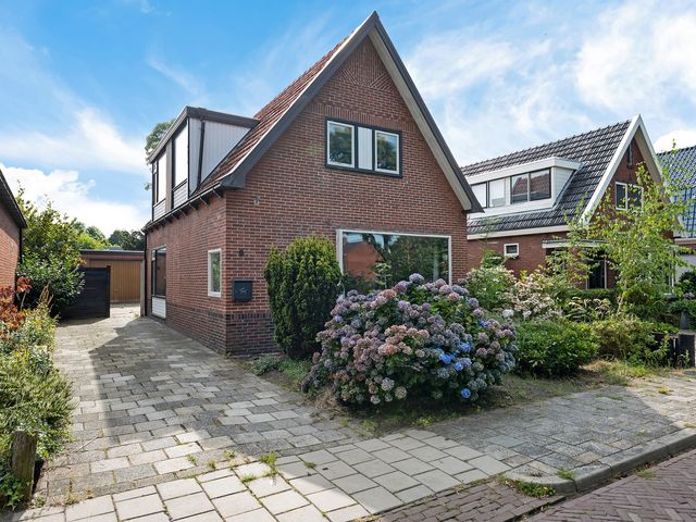 IJsbaanlaan 9, Oude Pekela