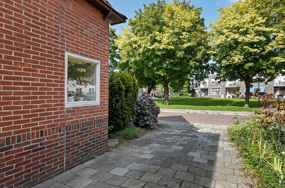 IJsbaanlaan 9