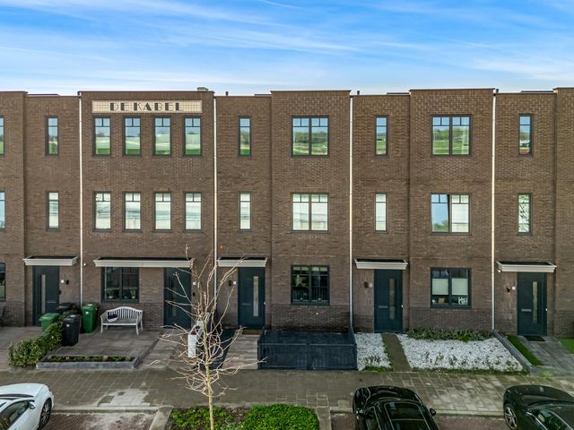 Calla 53, Voorhout