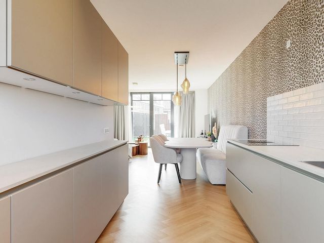 Calla 53, Voorhout