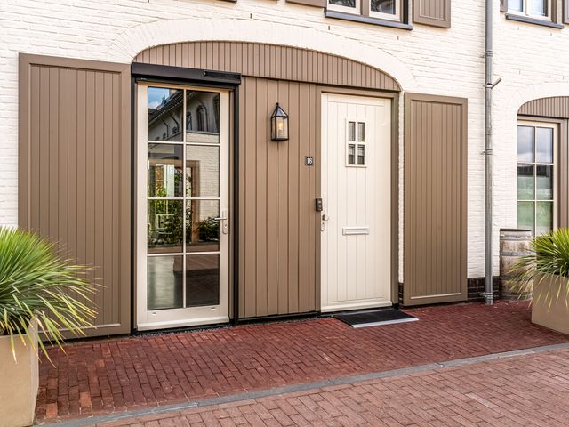 Zandenburg 16, Oegstgeest