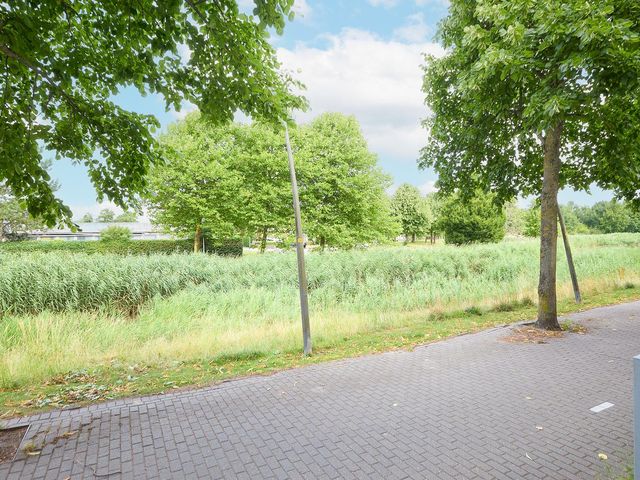 Nabuccosingel 1, Nieuw-Vennep