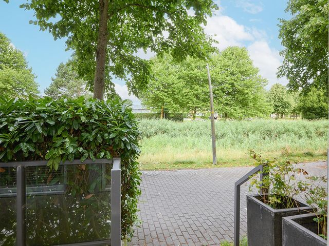 Nabuccosingel 1, Nieuw-Vennep