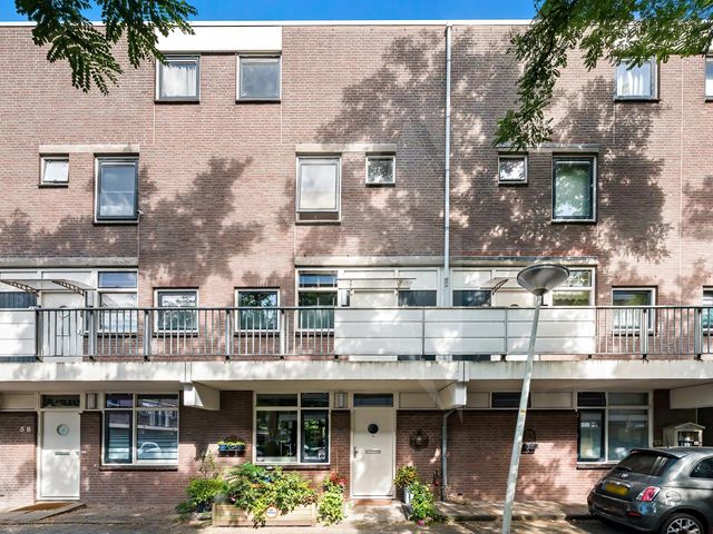 Albert Rousselstraat 46, 'S-Gravenhage