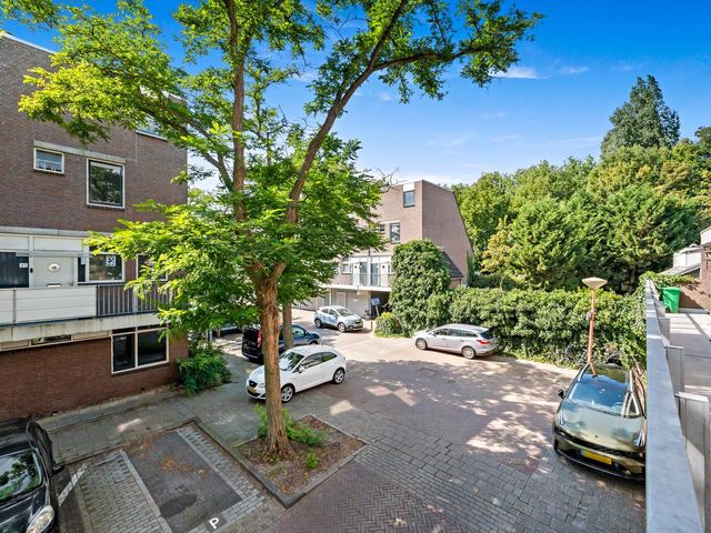 Albert Rousselstraat 46, 'S-Gravenhage