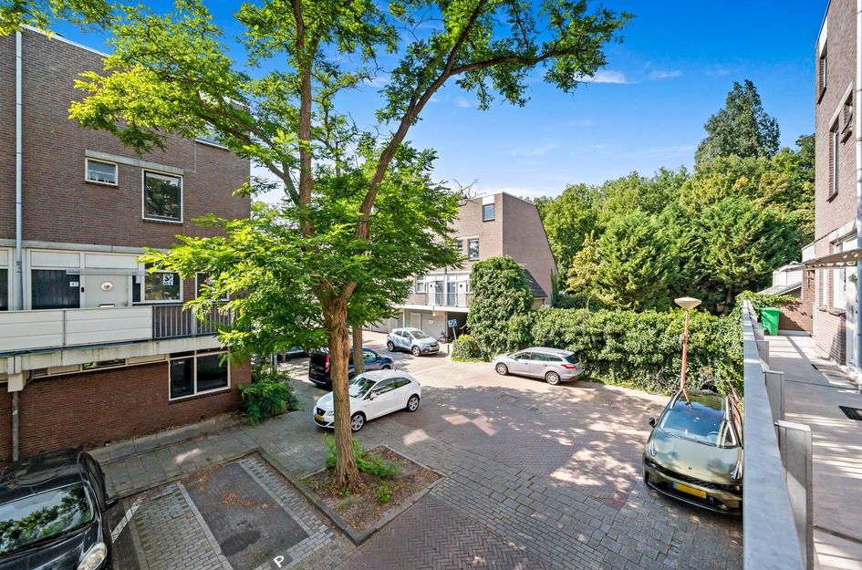 Albert Rousselstraat 46