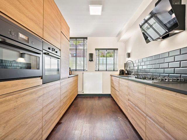 Albert Rousselstraat 46, 'S-Gravenhage