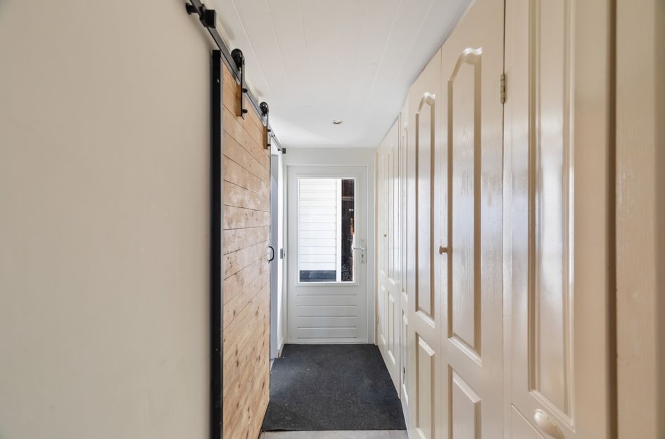 Damstraat 12A