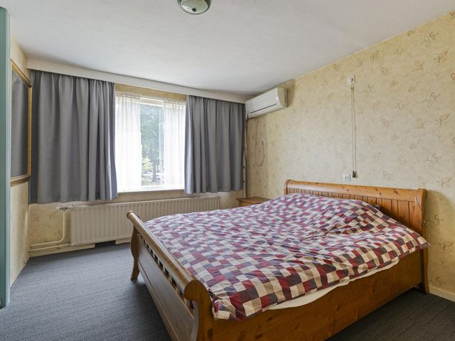 Beneluxlaan 18, Tilburg