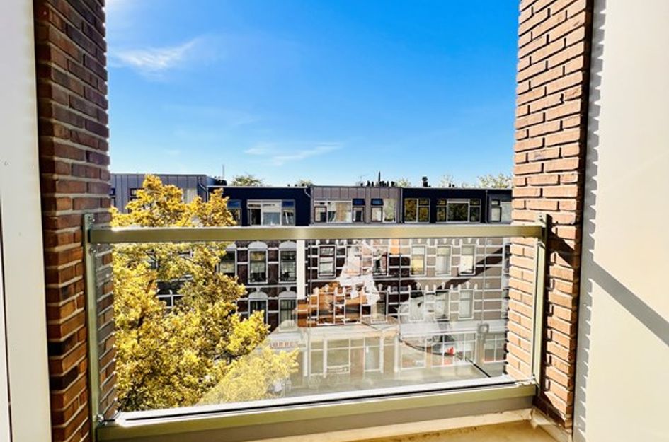 Roentgenstraat 143
