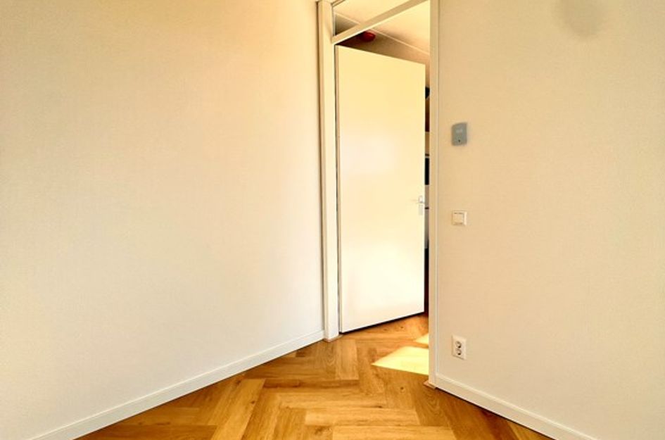 Roentgenstraat 143