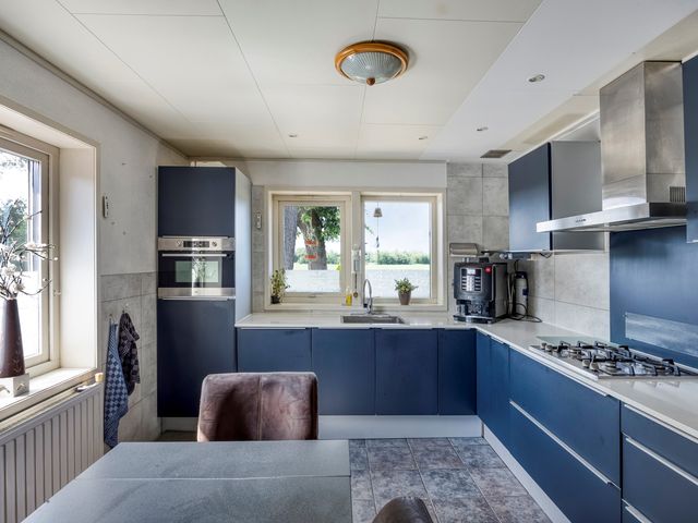 Oude Wilhelmsweg 17, Emmen