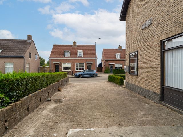 Van Der Duinstraat 30, Sprang-Capelle
