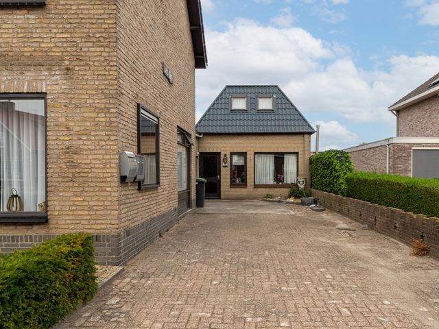 Van Der Duinstraat 30, Sprang-Capelle