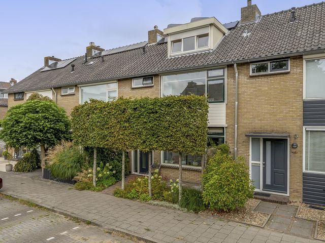Sweelinckhof 27, Waddinxveen