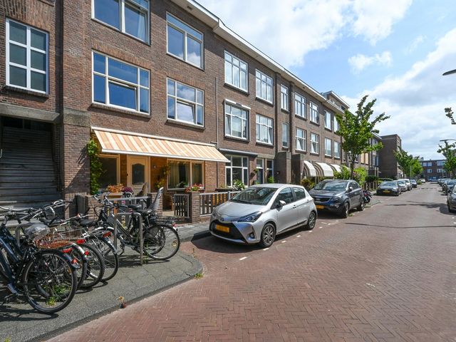 Anjelierstraat 43, 'S-Gravenhage