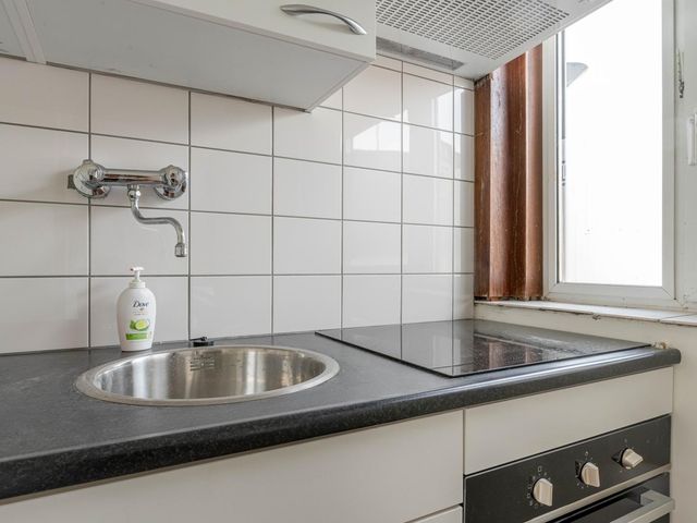 Dorpsweg 164A, Rotterdam