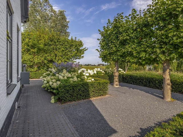 1e Kruisweg 28, Oud-Beijerland