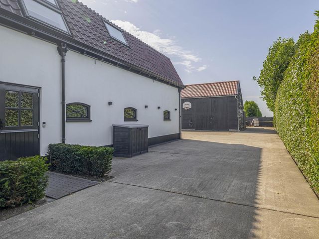 1e Kruisweg 28, Oud-Beijerland