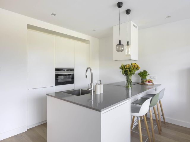 Suze Groeneweglaan 25, Rotterdam