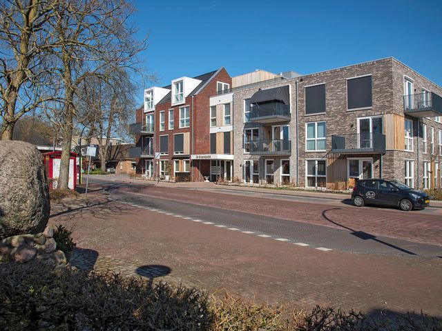 Rijssenseweg 8b, Enter
