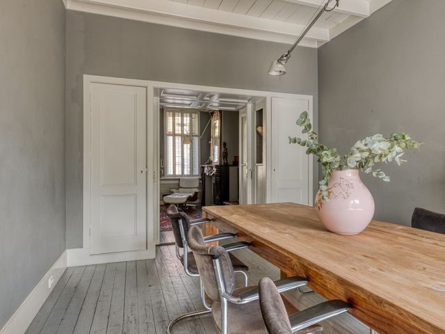 Oosterstraat 1, Dinteloord