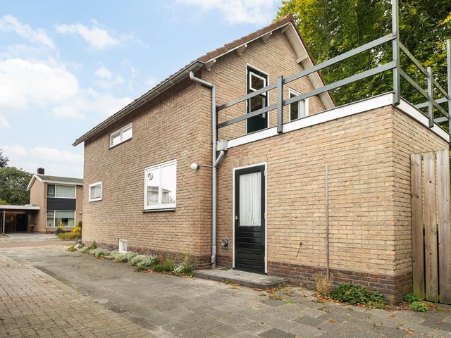 De Bou 19, Beetsterzwaag