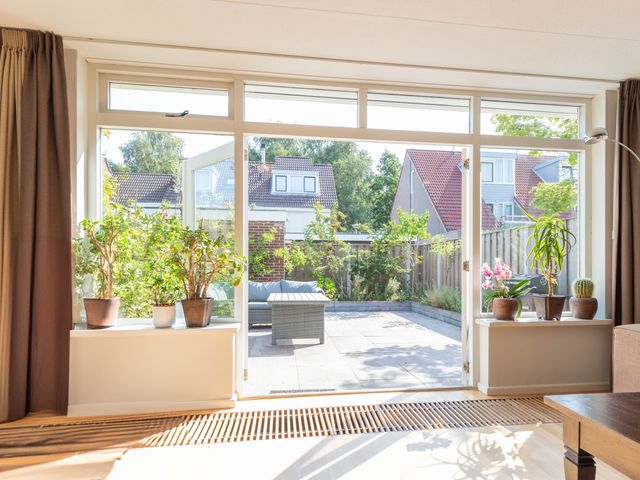 Dotterbloem 14, Oude Wetering