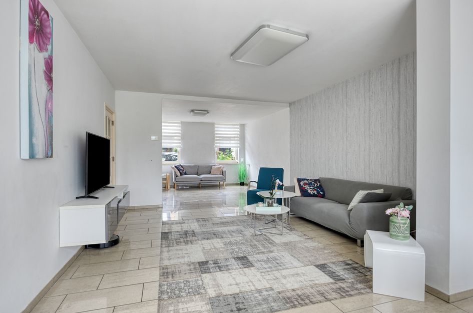 Dorpstraat 42