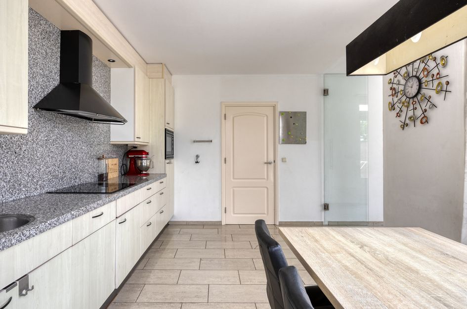 Dorpstraat 42