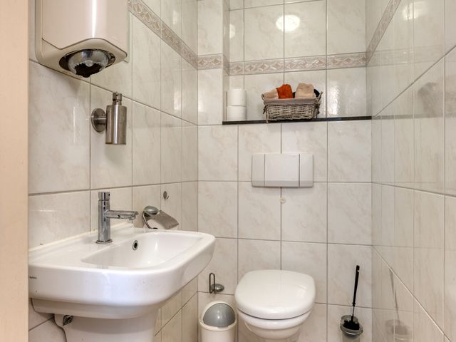 Dorpstraat 42, Oirsbeek