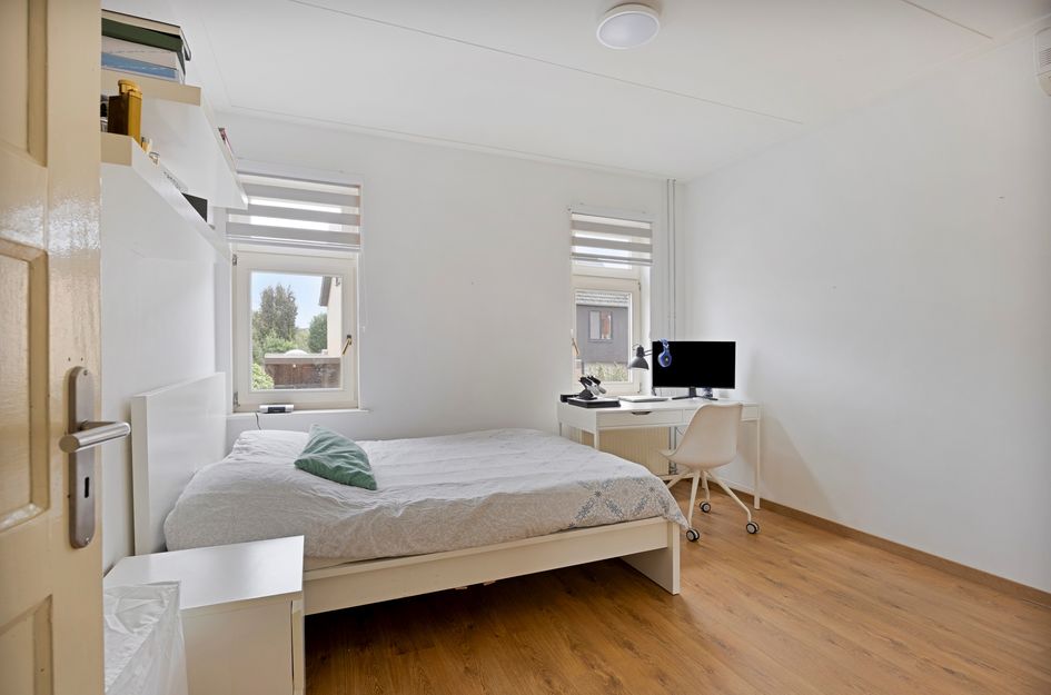 Dorpstraat 42
