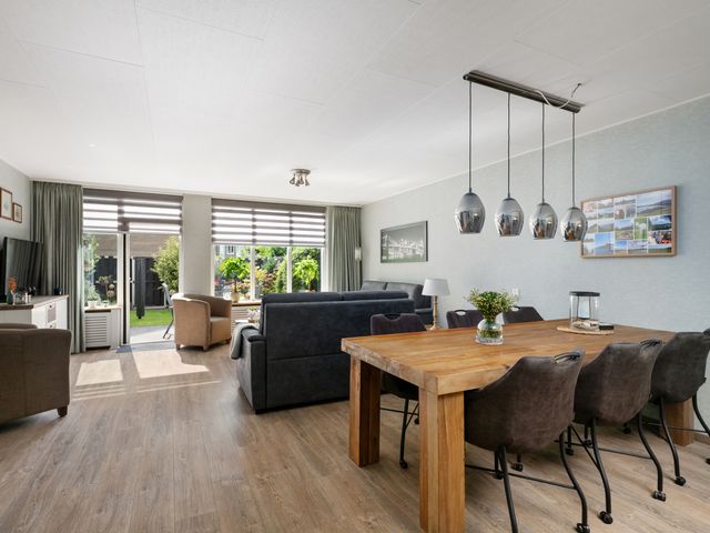 Margrietveld 28, Nieuwerkerk aan den IJssel