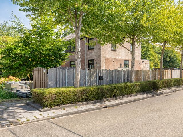 Hoofdweg-Zuid 10, Nieuwerkerk aan den IJssel