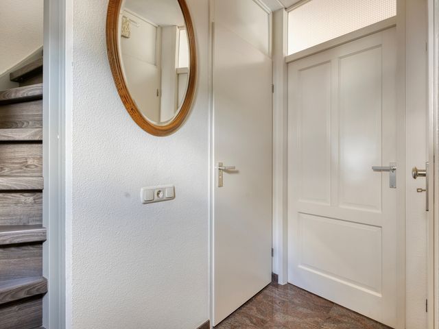Uithof 16, Wijk En Aalburg