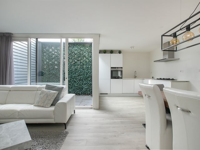 Turnhoutplantsoen 27, Amsterdam