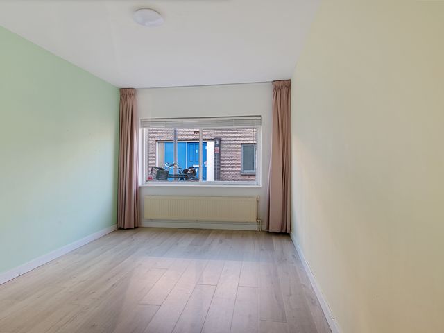 Turnhoutplantsoen 27, Amsterdam