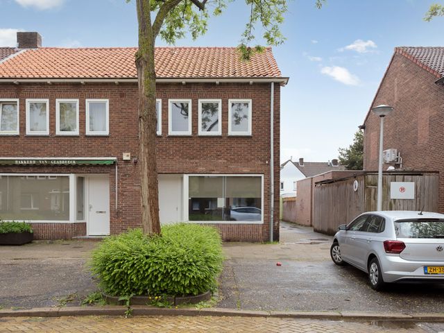 Burgemeester van Oppenstraat 71B02, Maastricht