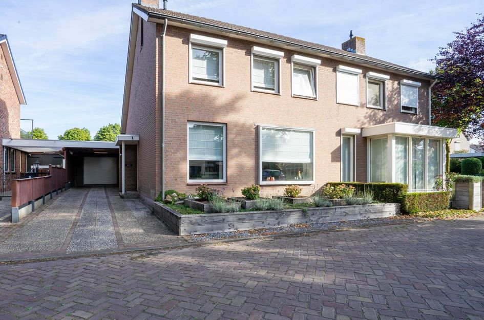 Bottelroosstraat 6