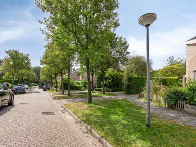 Hazeleger 62, Zeewolde