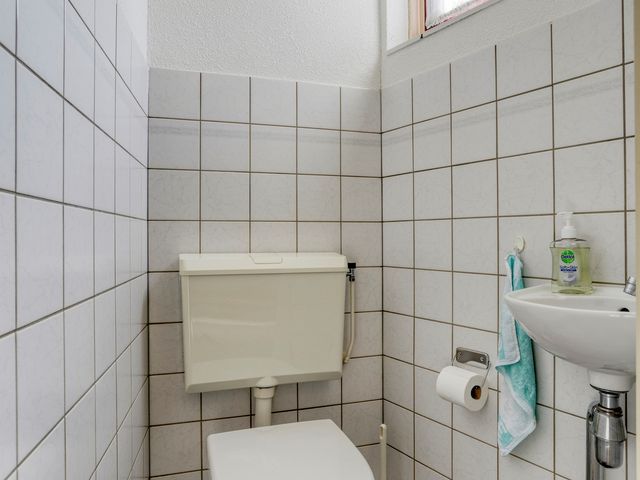 Hazeleger 62, Zeewolde