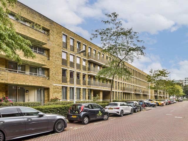 Leeuwendalersweg 681, Amsterdam