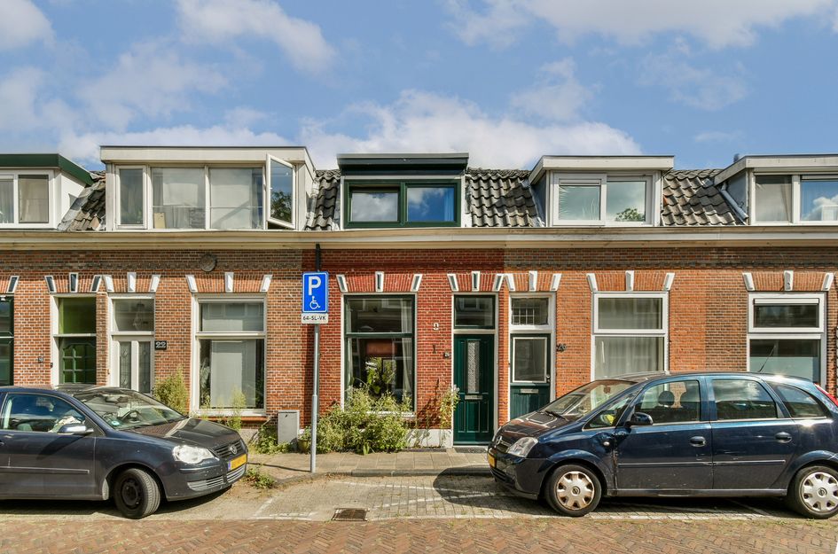 Oosterdwarsstraat 24