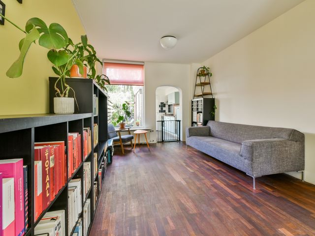 Oosterdwarsstraat 24, Leiden